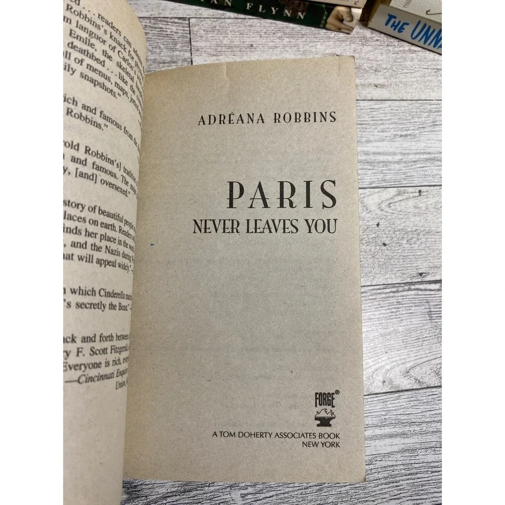 Paris Never Leaves You Adreana Robbins 2000 Paperback Novel Dual‑timeline story‎